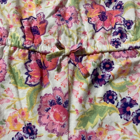 New Old Navy floral romper size 6-12 months - Picture 3 of 7